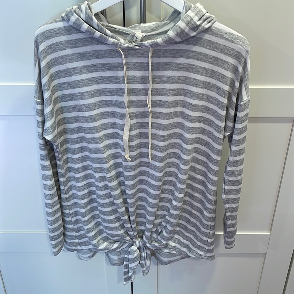 Grateful Hearts long sleeve hoodie tee